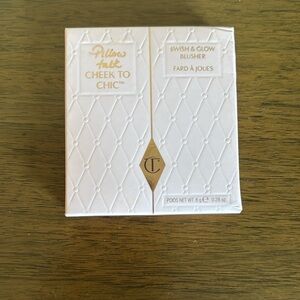 CHARLOTTE TILBURY CHEEK TO CHIC